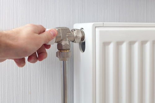 樓房更換地?zé)岱炙髻M(fèi)用解析 材料與人工成本明細(xì)